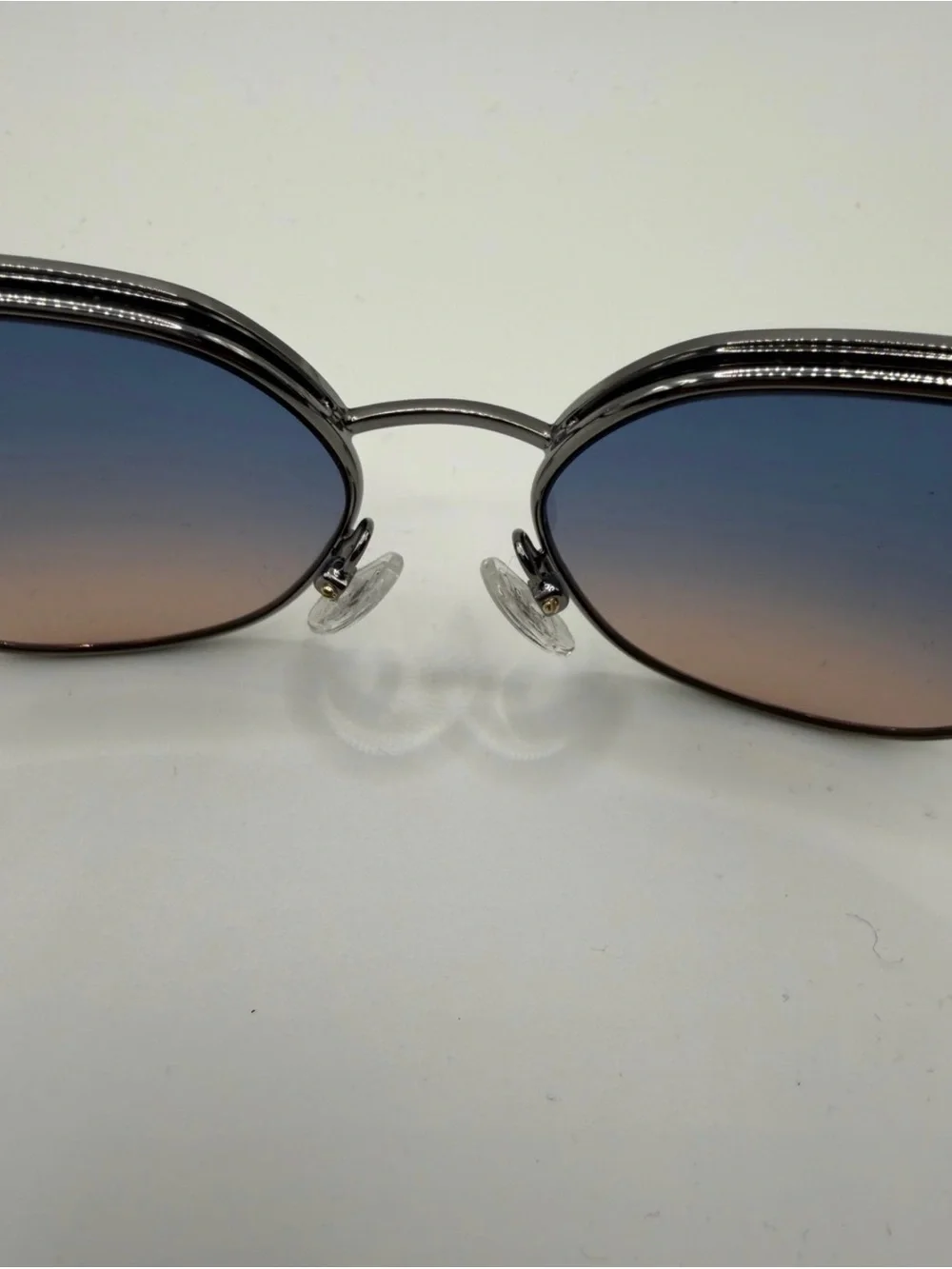 Guess GU00217 10W Cat Eye Sunglasses Blue Gradient Lens Brand New w/ Case &Cloth